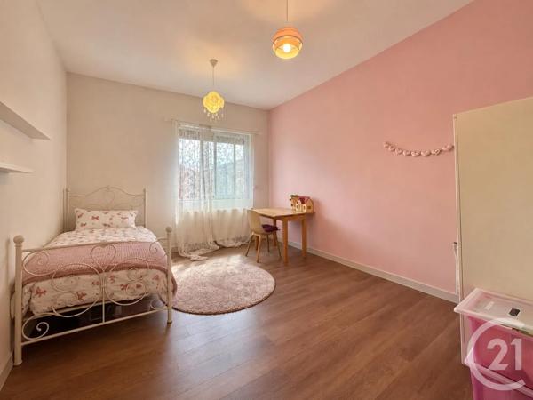 Maison à vendre  4 pièces - 140 m 2   MOULINS  - 03