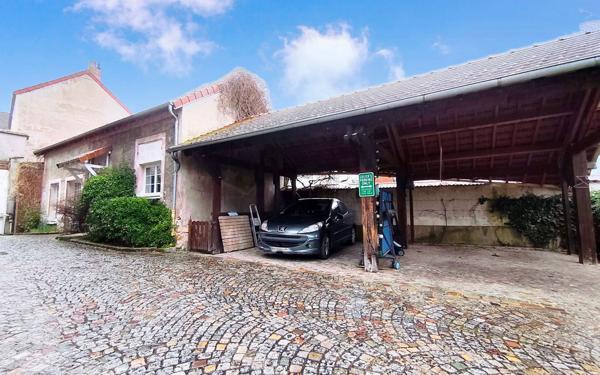 Maison à vendre    8 pièces • 181 m2 Épône