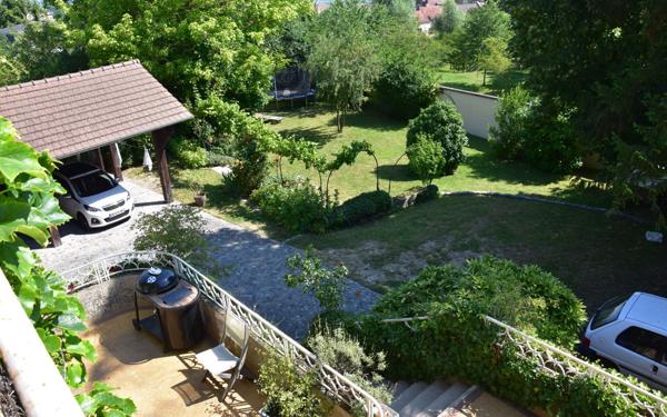 Maison à vendre    8 pièces • 181 m2 Épône