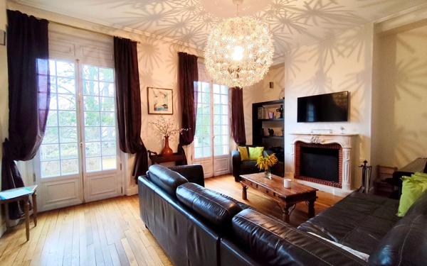 Maison à vendre    8 pièces • 181 m2 Épône