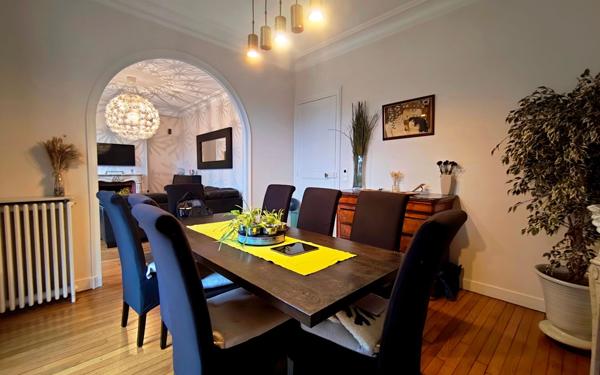 Maison à vendre    8 pièces • 181 m2 Épône