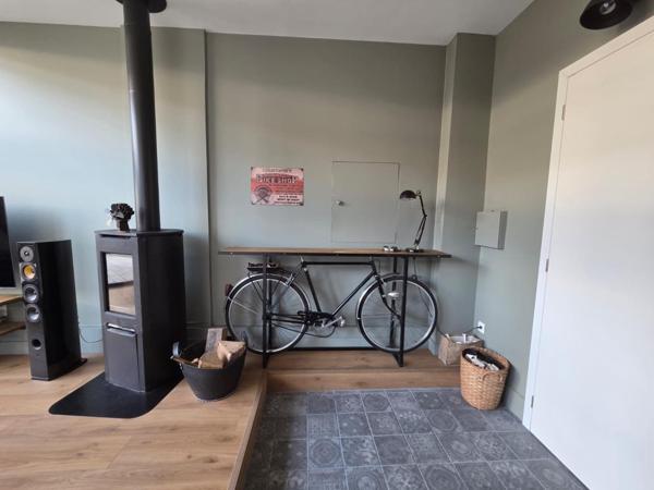 Maison 3 chambres et 2 bureaux terrasse garage