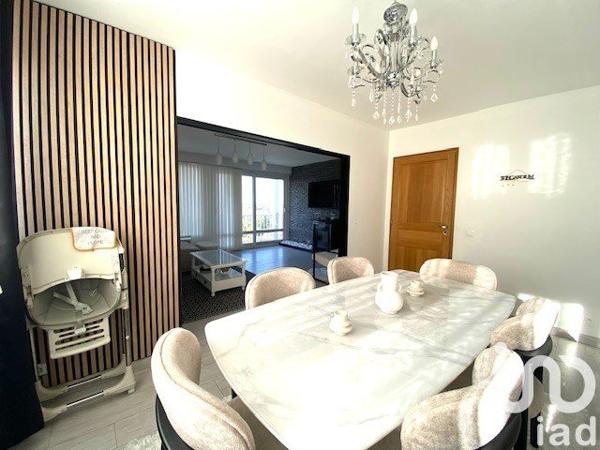 Appartement 4 pièces de 88 m² à Lys-lez-Lannoy (59390)