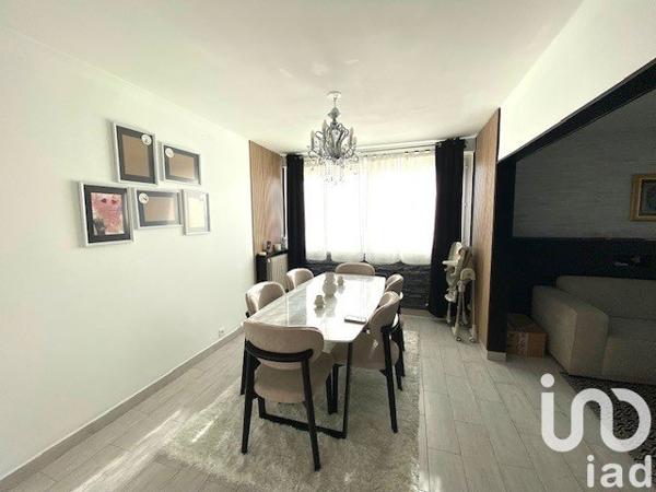 Appartement 4 pièces de 88 m² à Lys-lez-Lannoy (59390)
