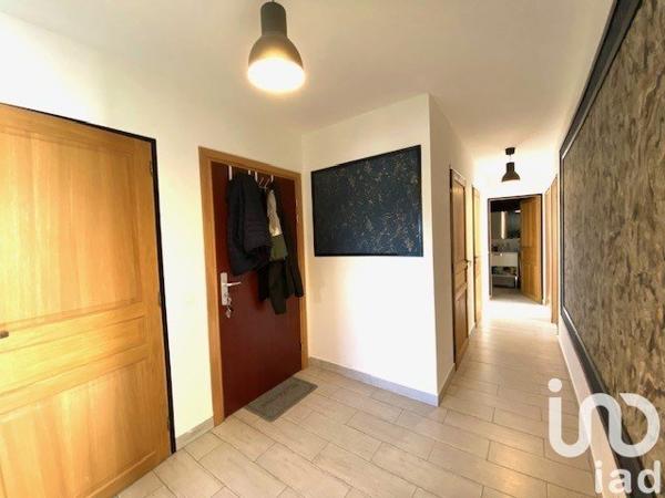 Appartement 4 pièces de 88 m² à Lys-lez-Lannoy (59390)