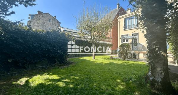 À vendre Maison 10 pièces 184 m² - Sceaux 92330