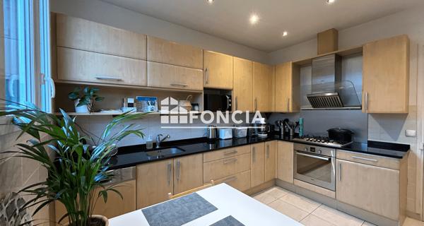 À vendre Maison 10 pièces 184 m² - Sceaux 92330