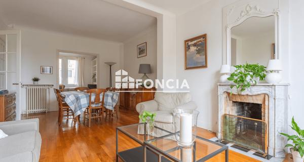 À vendre Maison 10 pièces 184 m² - Sceaux 92330
