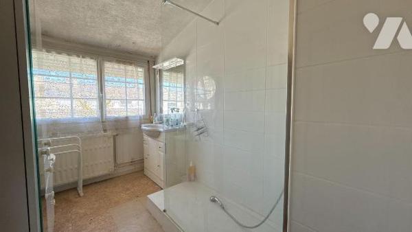 A vendre - Secteur Croix Jean Robert - Maison T5 

Située dans le secteur dans le secteur de ...