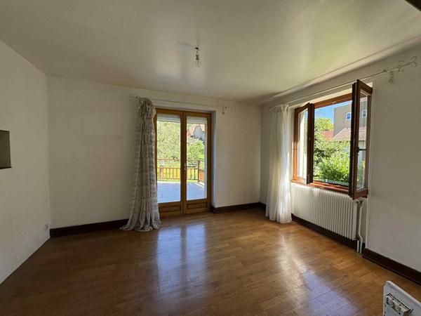 Maison - 9 pièces - 154 m²