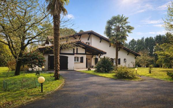 Maison à vendre    7 pièces •  Magescq