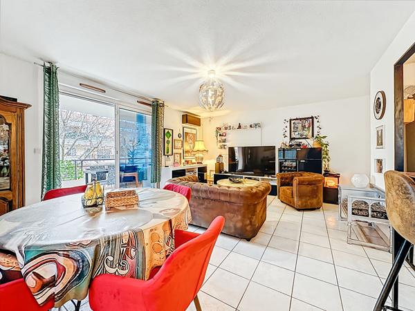 A vendre à Marseille 13013 - SAINT JEROME - Terrasse - garage