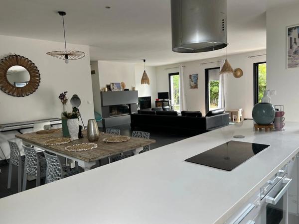 Maison à vendre 5 pièces AUBORD (30)