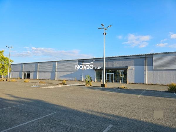 Local professionnel 1670 m²