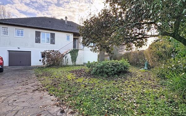 Maison à vendre    6 pièces • 141 m2 Lons