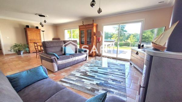 Plain pied alliant qualité, confort et vue sur le golf de la Domangère