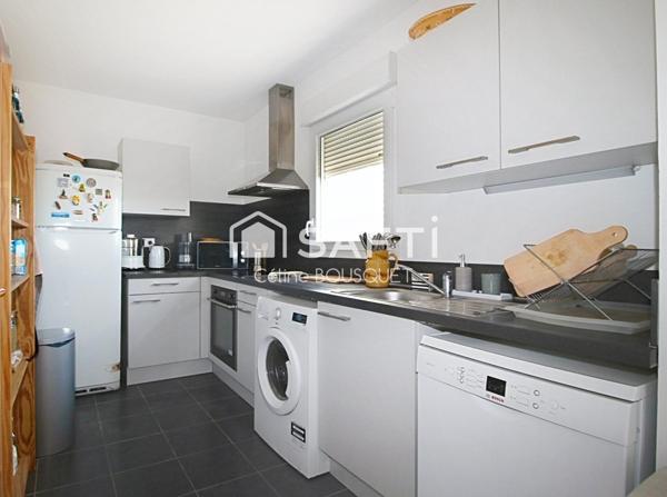 Bel appartement P2 de 47 m2, terrasse et parking