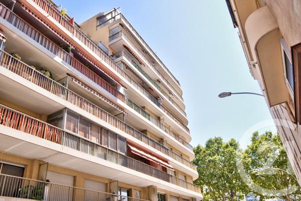 Appartement F1 à vendre  1 pièce - 29,66 m2 NICE - 06