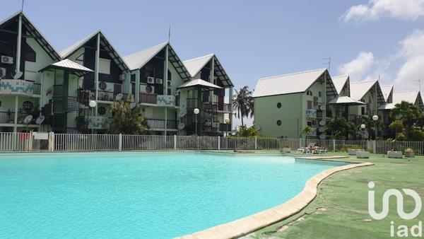 Duplex 3 pièces de 40 m² à Le Gosier (97190)