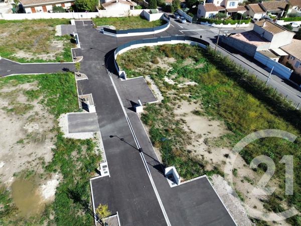 Terrain à vendre  368 m2 CHATEAURENARD - 13