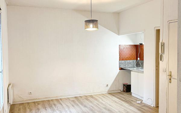 Appartement à vendre    1 pièce • 25 m2 Pau