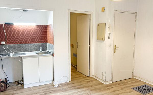 Appartement à vendre    1 pièce • 25 m2 Pau