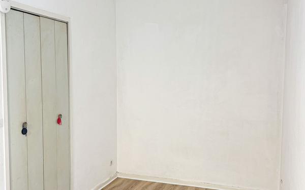 Appartement à vendre    1 pièce • 25 m2 Pau
