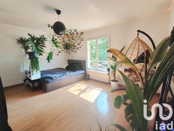 Maison 8 pièces de 259 m² à Gex (01170)