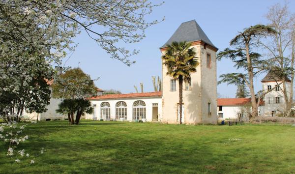 Domaine Historique de 850 m² – Aux Possibilités Infinies