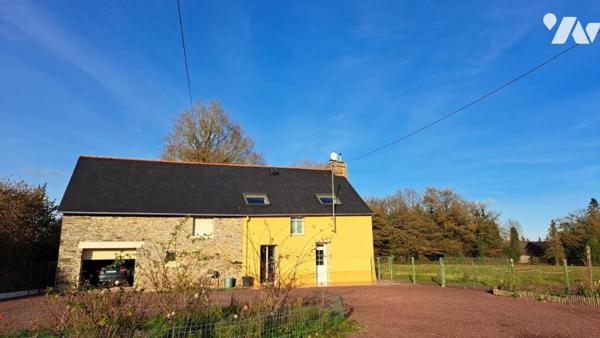 Longère construite en pierre sur 8430 m² de terrain 