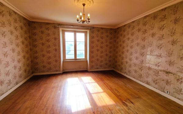 Maison à vendre    5 pièces • 149 m2 Plouhinec