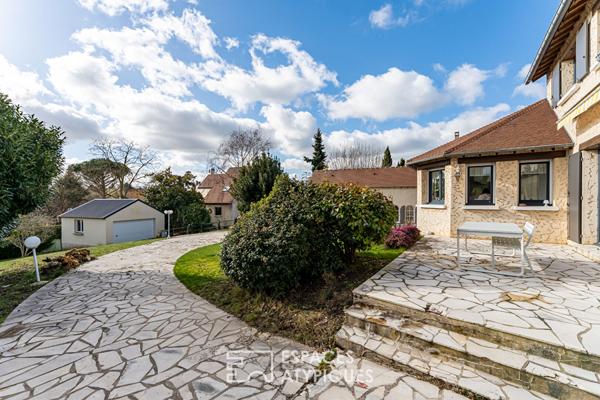 Maison de caractère sur les hauteurs de Villennes sur Seine
