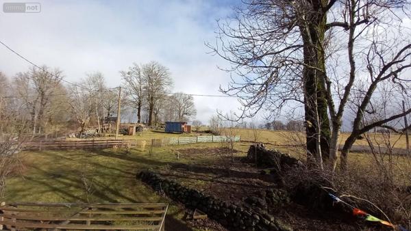 Propriete à vendre à Saint-Saturnin dans le Cantal (15190), ref : FG/2484
