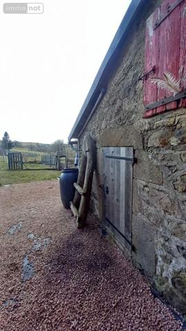 Propriete à vendre à Saint-Saturnin dans le Cantal (15190), ref : FG/2484