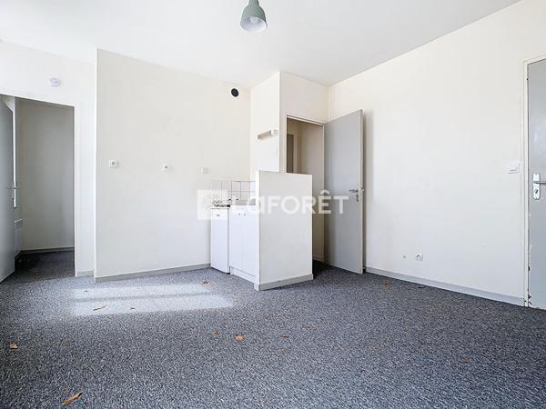 Location appartement Saint-Aubin-lès-Elbeuf - 2 pièce(s) - 28 m² - 410 €/mois