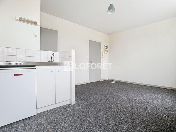 Location appartement Saint-Aubin-lès-Elbeuf - 2 pièce(s) - 28 m² - 410 €/mois