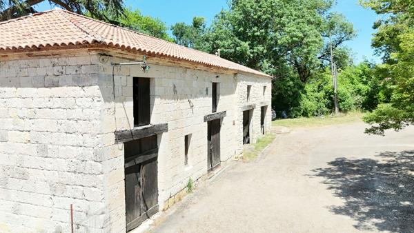 Vente propriété 546 m² 12 Pièces Agen