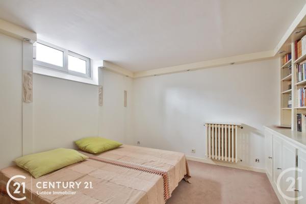 Maison à vendre  8 pièces - 200 m 2   PARIS  - 75014