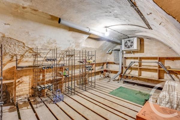 Maison à vendre  8 pièces - 200 m 2   PARIS  - 75014