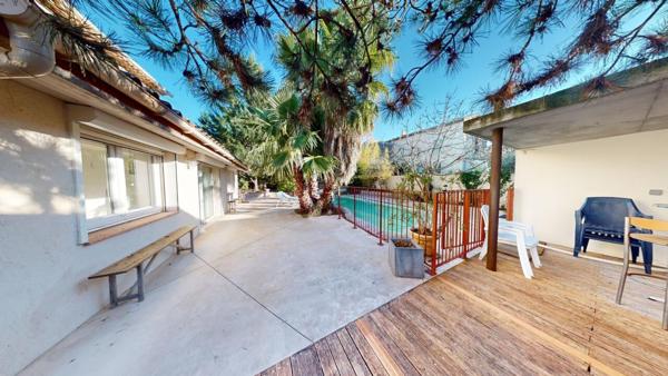 Grande Maison familiale à CARCASSONNE quartier Pasteur avec piscine et garage