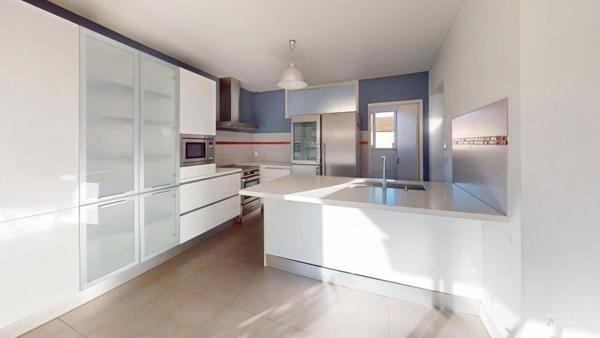 Grande Maison familiale à CARCASSONNE quartier Pasteur avec piscine et garage