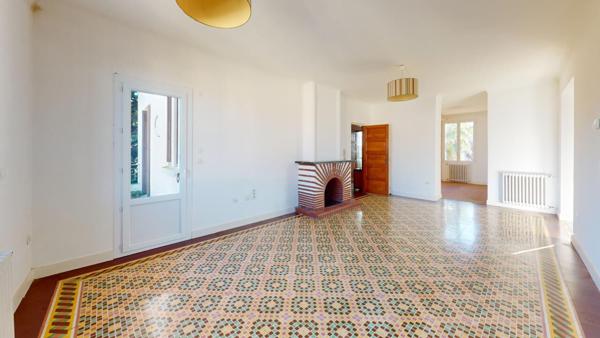 Grande Maison familiale à CARCASSONNE quartier Pasteur avec piscine et garage