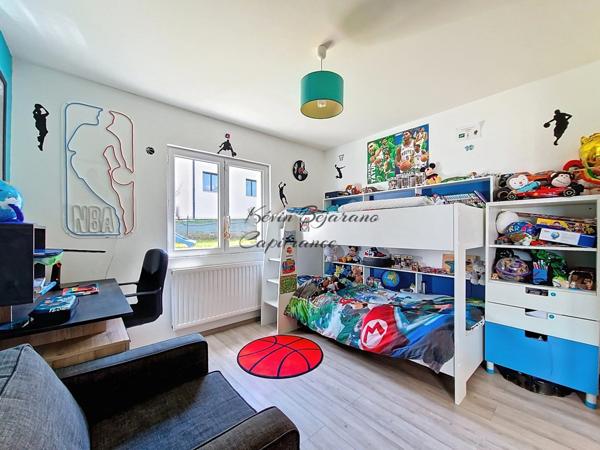 BEAUMONT – Maison individuelle – 130 m² habitables – 3 chambres – terrain clos de 663 m² sans vis-à-vis