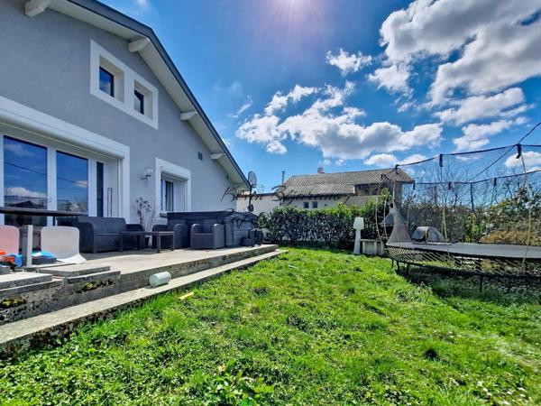 BEAUMONT – Maison individuelle – 130 m² habitables – 3 chambres – terrain clos de 663 m² sans vis-à-vis