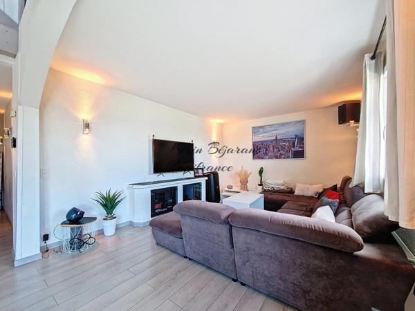 BEAUMONT – Maison individuelle – 130 m² habitables – 3 chambres – terrain clos de 663 m² sans vis-à-vis