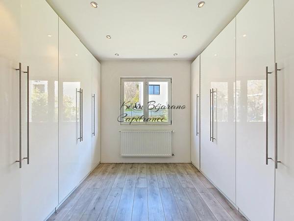 BEAUMONT – Maison individuelle – 130 m² habitables – 3 chambres – terrain clos de 663 m² sans vis-à-vis