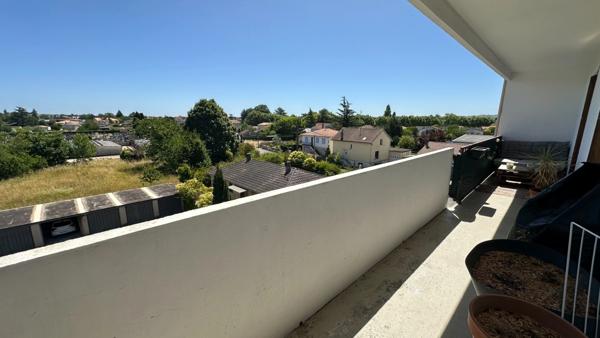 Appartement à vendre T4 de 76 m² avec balcon, cave et parking - BERGERAC (24)