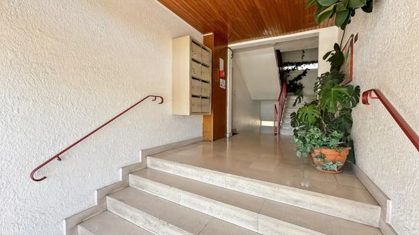 Appartement à vendre T4 de 76 m² avec balcon, cave et parking - BERGERAC (24)