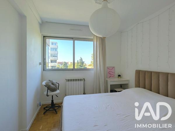 Appartement à vendre 3 pièces 64 m² Marseille 8