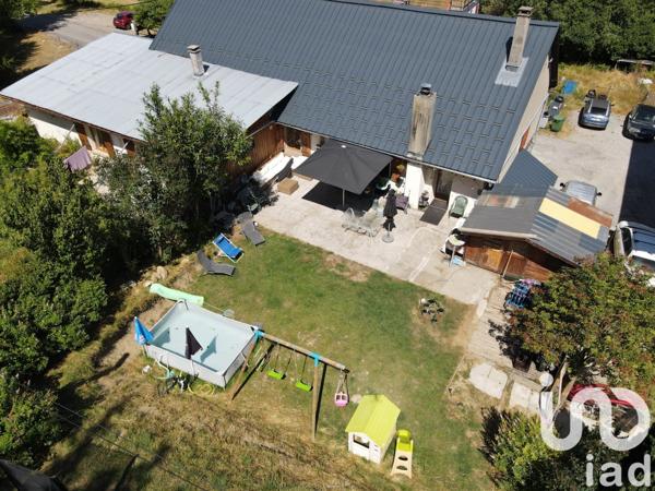 Immeuble à vendre 281 m² Saxel